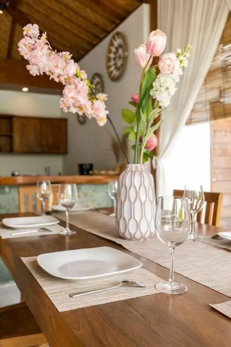 Elvano Villa In Heart Of Seminyak And Near Beach 0*, Seminyak (Bali)