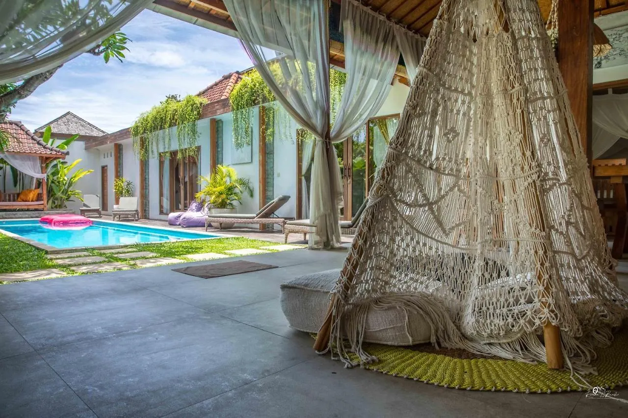 Elvano Villa In Heart Of Seminyak And Near Beach  Seminyak (Bali)