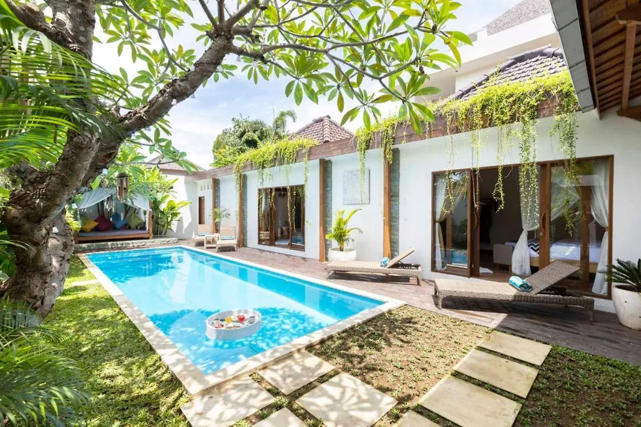 Elvano Villa In Heart Of Seminyak And Near Beach  Seminyak (Bali)
